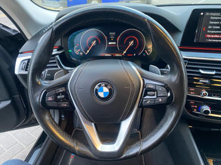 BMW 5 Series foto 15