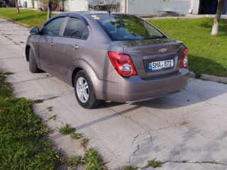 Chevrolet Aveo foto 2