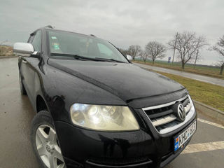 Volkswagen Touareg foto 2