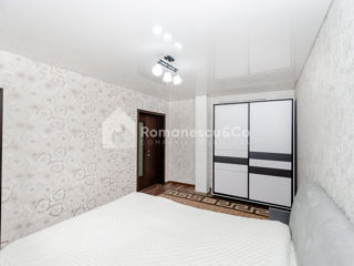 Casă de vânzare în Ialoveni, 2 nivele, cu reparație, teren 14 ari.  foto 15