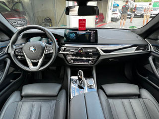 BMW 5 Series foto 11