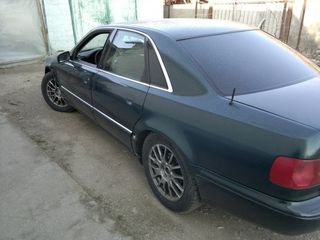 Audi A8 foto 4