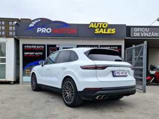 Porsche Cayenne foto 3