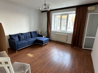 Apartament cu 2 camere, 50 m², Centru, Chișinău foto 2