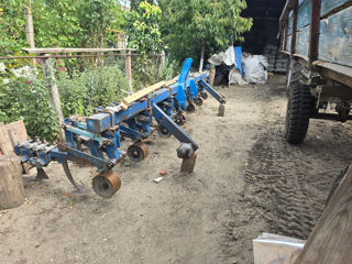 Cultivator printre rinduri foto 2