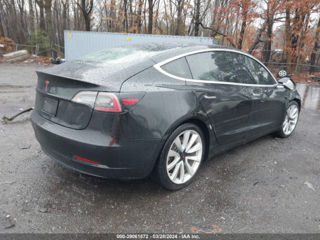 Tesla Model 3 foto 5