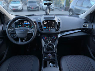 Ford Kuga foto 12