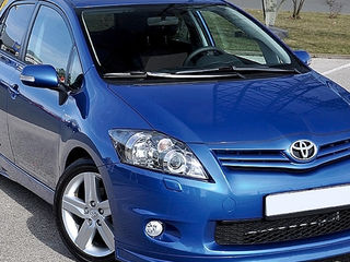 Toyota Auris foto 2