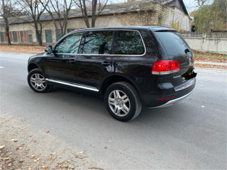 Volkswagen Touareg foto 3