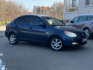 Hyundai Accent foto 5