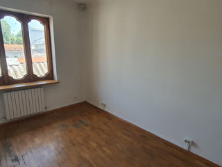 Centru.Arenda.Oficiu.117m2. 9 euro /1m2 Str.Bucuresti. foto 4