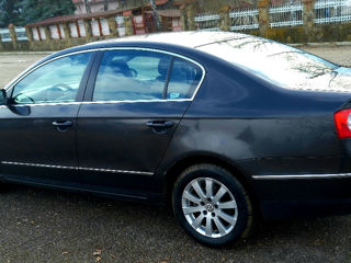 Volkswagen Passat foto 3