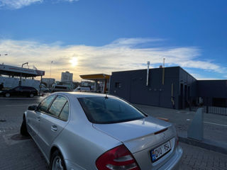 Mercedes E-Class foto 4