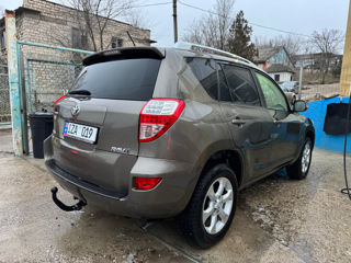 Toyota Rav 4 foto 4