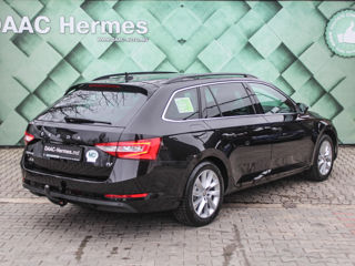 Skoda Superb foto 2