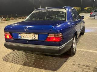 Mercedes Series (W124) foto 10