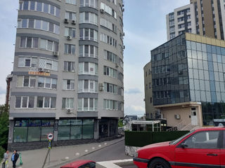 Apartament cu 2 camere, 81 m², Râșcani, Chișinău