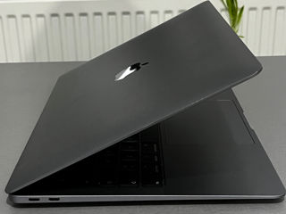 MacBook Air 2019 foto 3