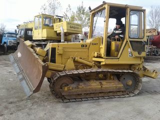 Buldozer CAT D3 foto 2