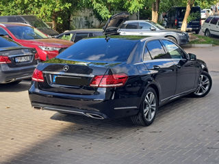 Mercedes E-Class foto 2