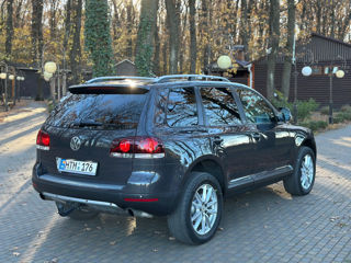 Volkswagen Touareg foto 6