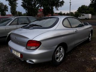 Hyundai Coupe foto 4