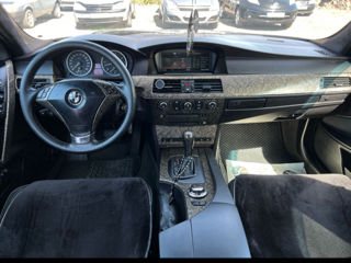 BMW 5 Series foto 3