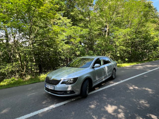 Skoda Superb foto 2