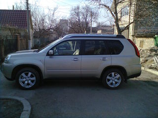 Nissan X-Trail foto 3