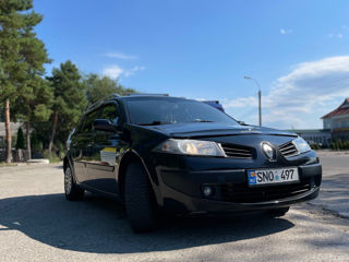 Renault Megane foto 2