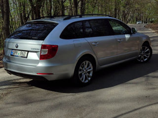 Skoda Superb foto 6