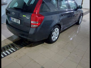 KIA Ceed foto 2