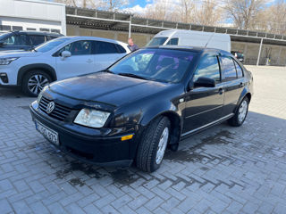 Volkswagen Jetta foto 2