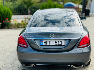 Mercedes C-Class foto 3