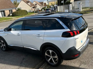 Peugeot 5008 foto 2