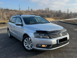 Volkswagen Passat foto 2