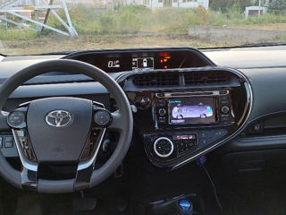 Toyota Prius c foto 6