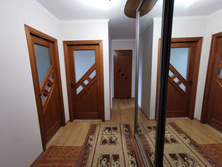 Apartament cu 2 camere, 58 m², Centru, Chișinău foto 4