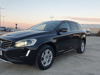 Volvo XC60 foto 2