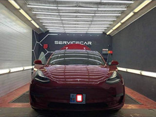 Tesla Model 3 foto 9