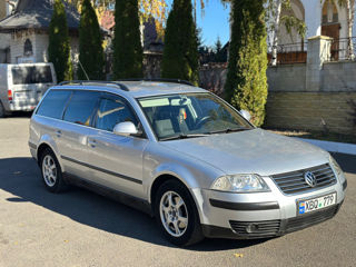 Volkswagen Passat foto 3