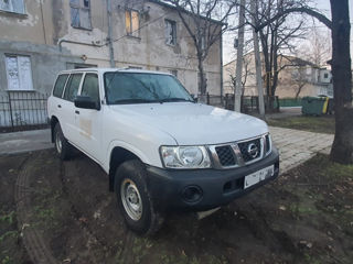 Nissan Patrol foto 4