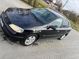 Opel Astra foto 2