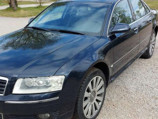 Audi A8 foto 2