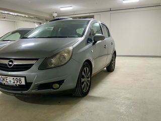 Opel Corsa foto 2