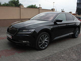 Skoda Superb foto 3