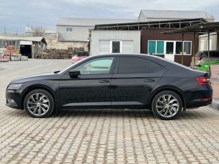 Skoda Superb foto 9