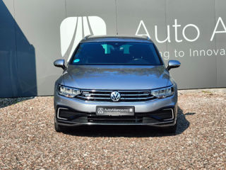 Volkswagen Passat foto 2