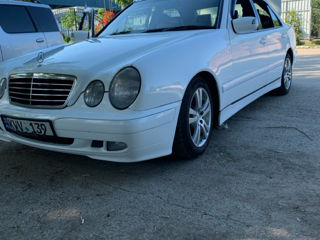 Mercedes E-Class