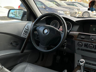 BMW 5 Series foto 16